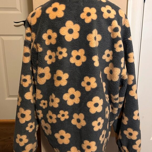 Bestto Brand Fully Lined Floral Fleece Jacket Womens Sz Large in MINT Condition - Picture 4 of 8